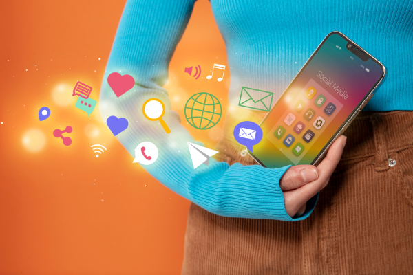 Social Media: O que faz? Qual o salário? – Saiba Agora